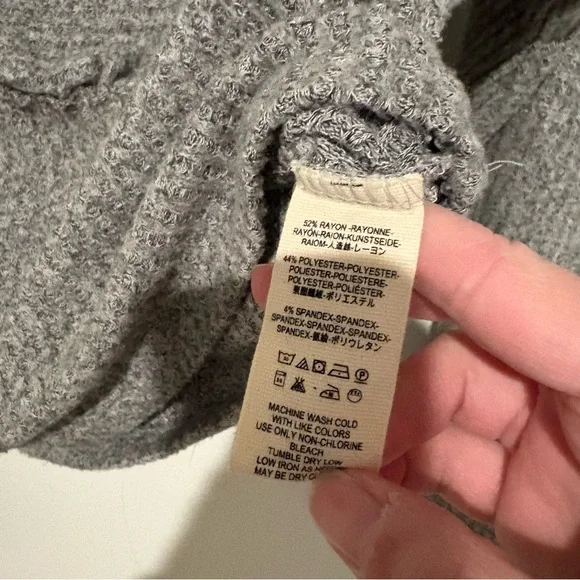 We The Free Crazy on you cropped thermal Cinch Sweater Bell Sleeves grey small - Picture 5 of 6